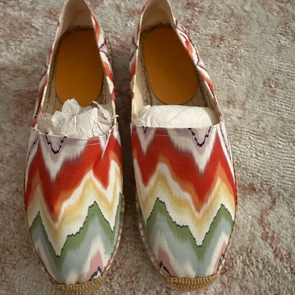 NWOT Missoni zigzag-print flat espadrille